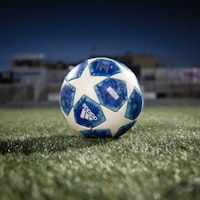 英格兰国家队队徽 - 三狮标志